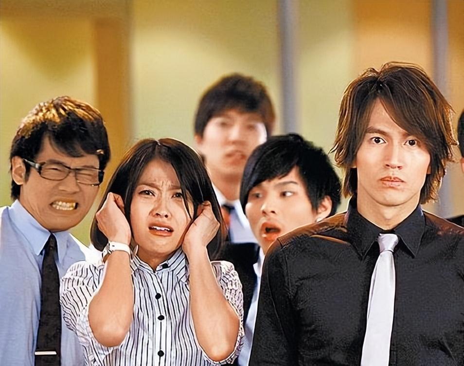 女明星生理缺陷_明星病痛_冯小刚白斑